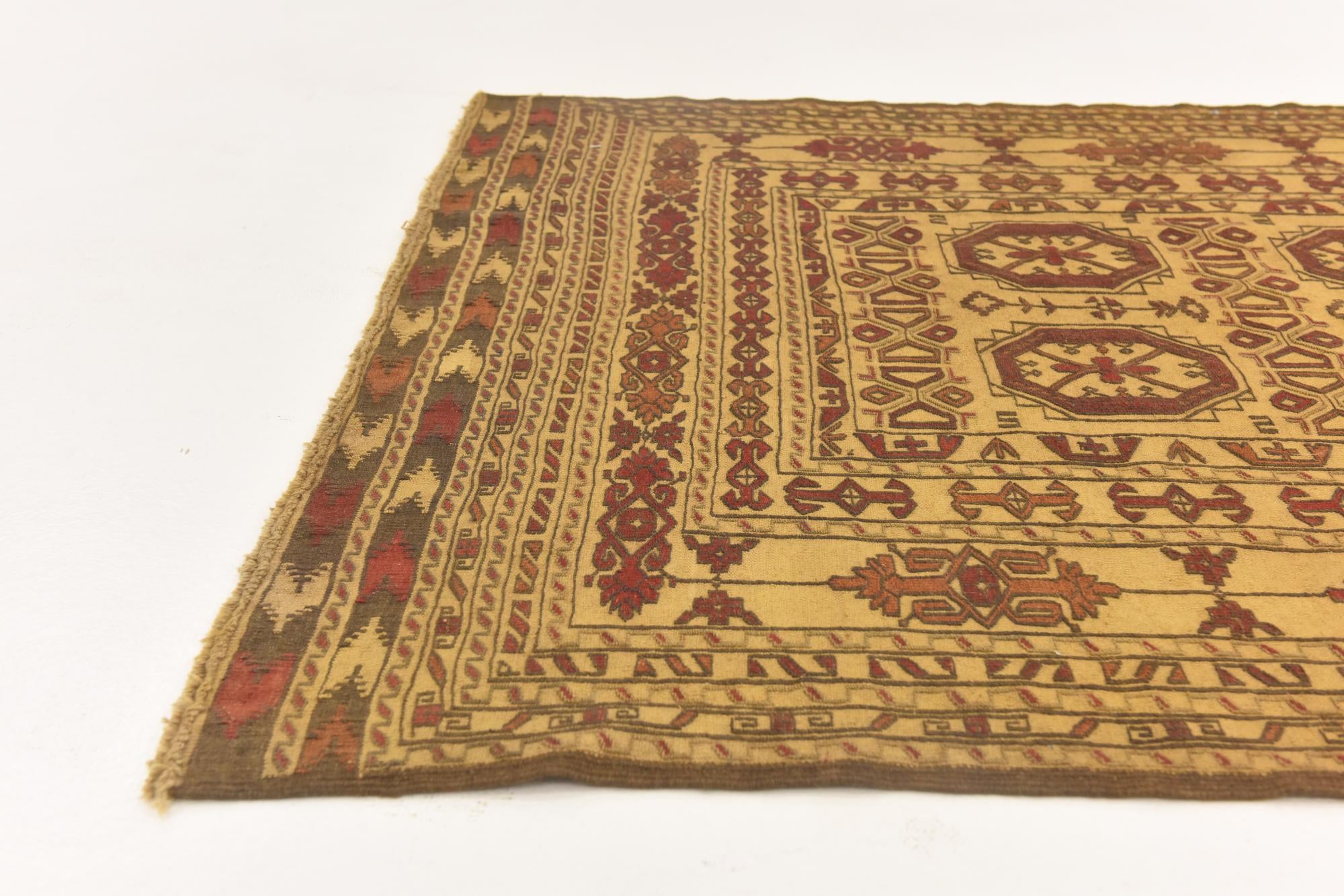 4' 1 x 6' 6 Hand Knotted Sumak Wool Rug