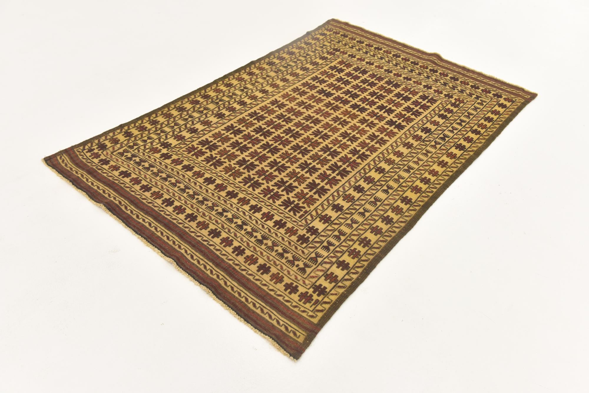 4' x 6' 1 Hand Knotted Sumak Wool Rug
