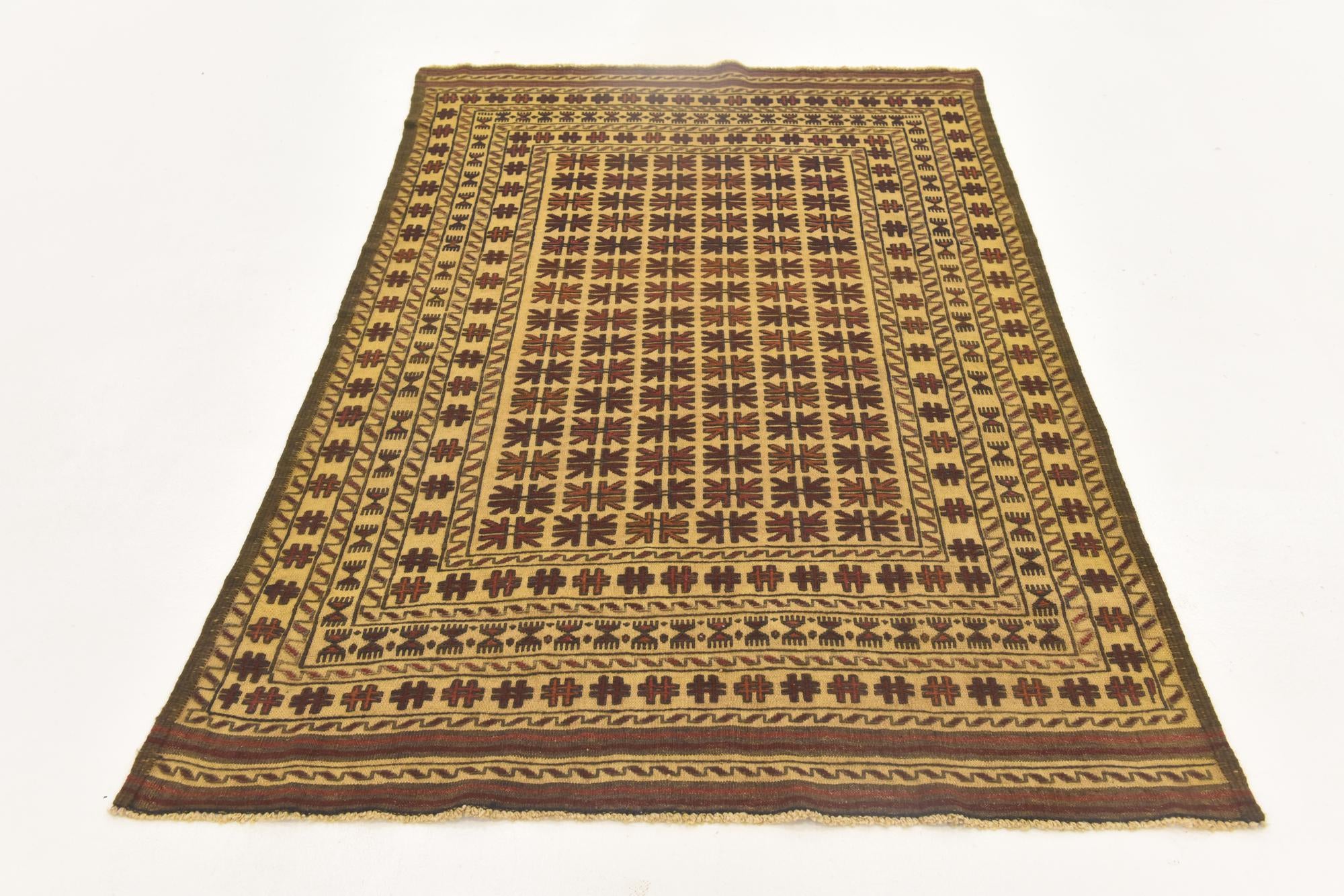 4' x 6' 1 Hand Knotted Sumak Wool Rug