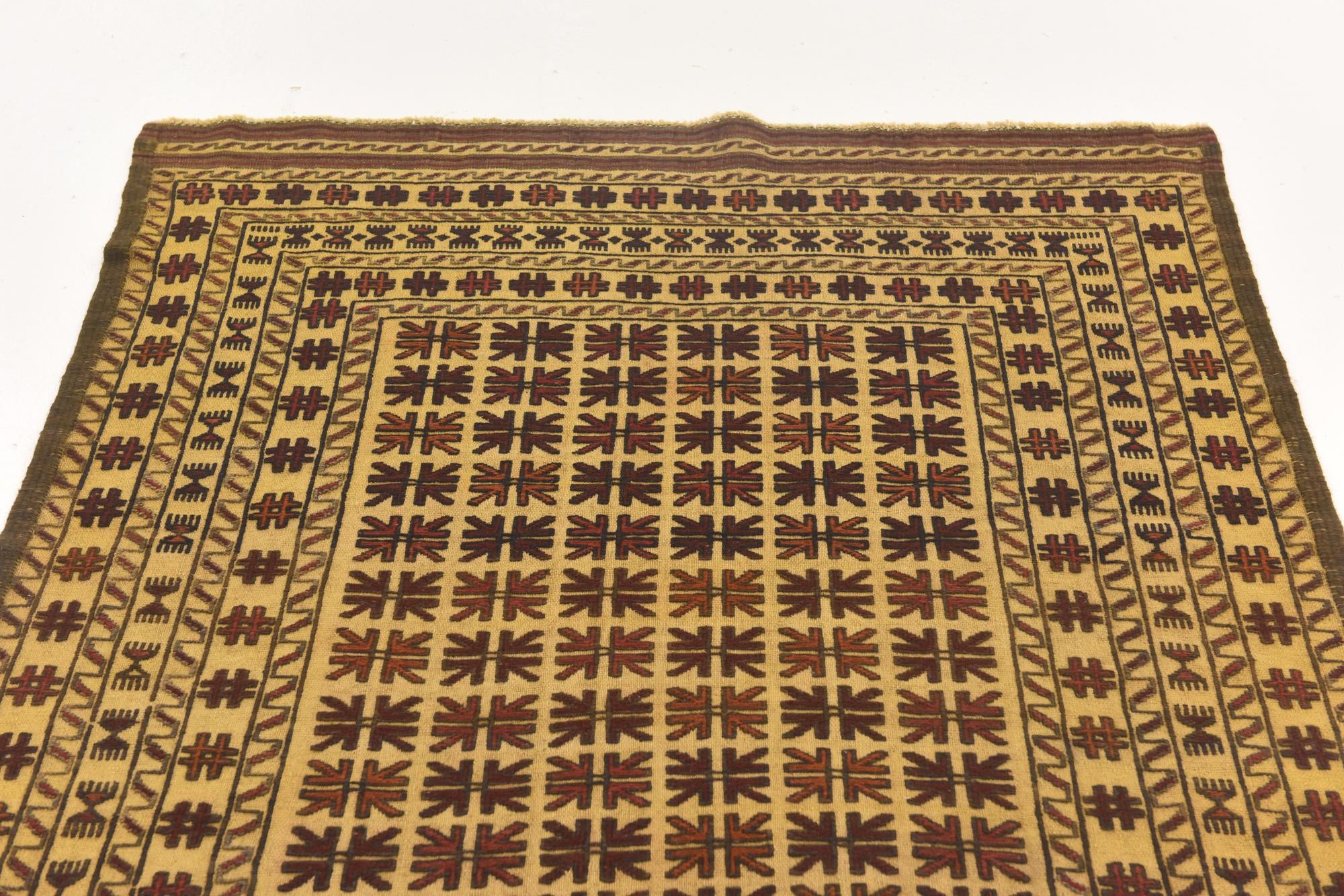 4' x 6' 1 Hand Knotted Sumak Wool Rug