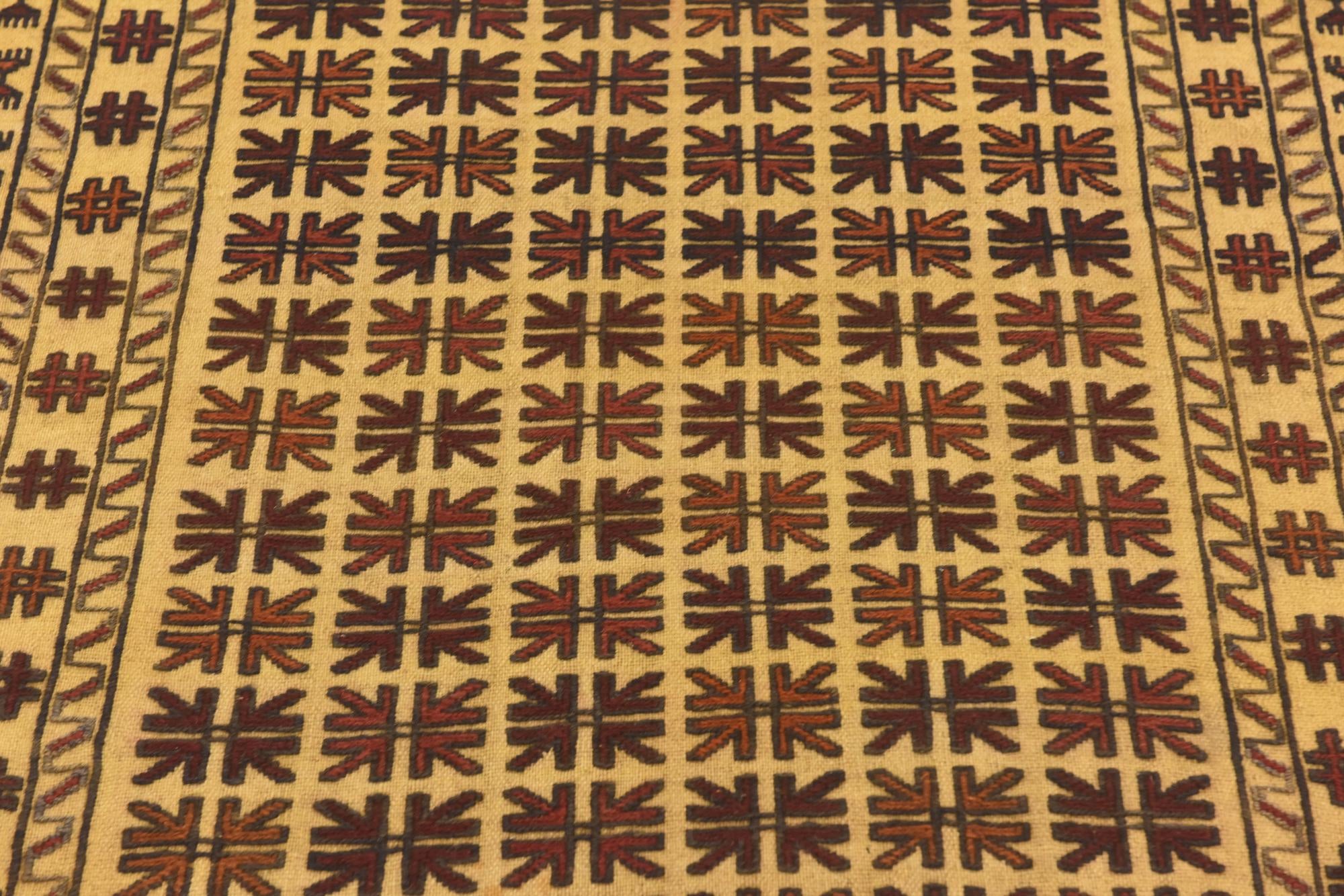4' x 6' 1 Hand Knotted Sumak Wool Rug