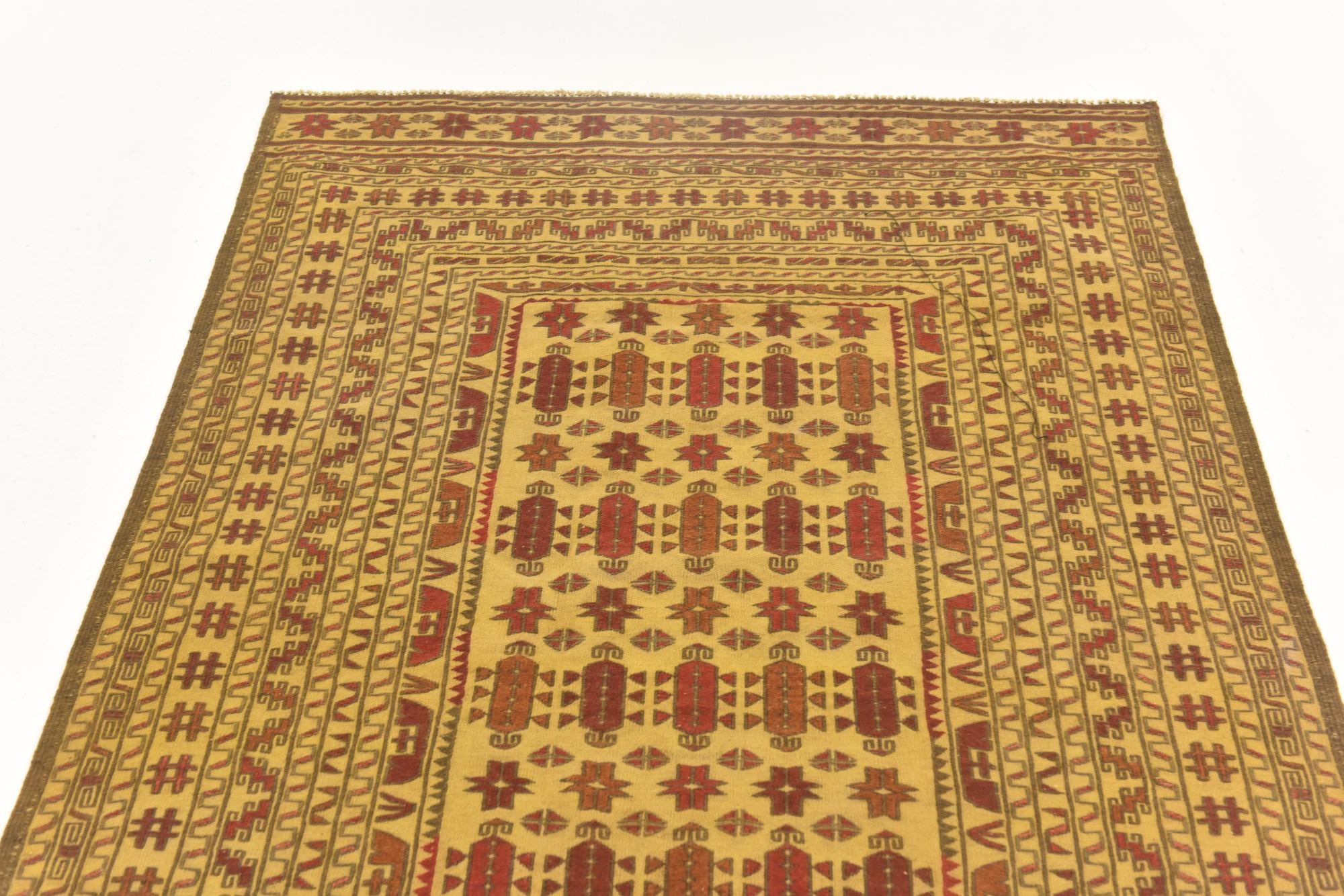 3' 9 x 6' 7 Hand Knotted Sumak Wool Rug