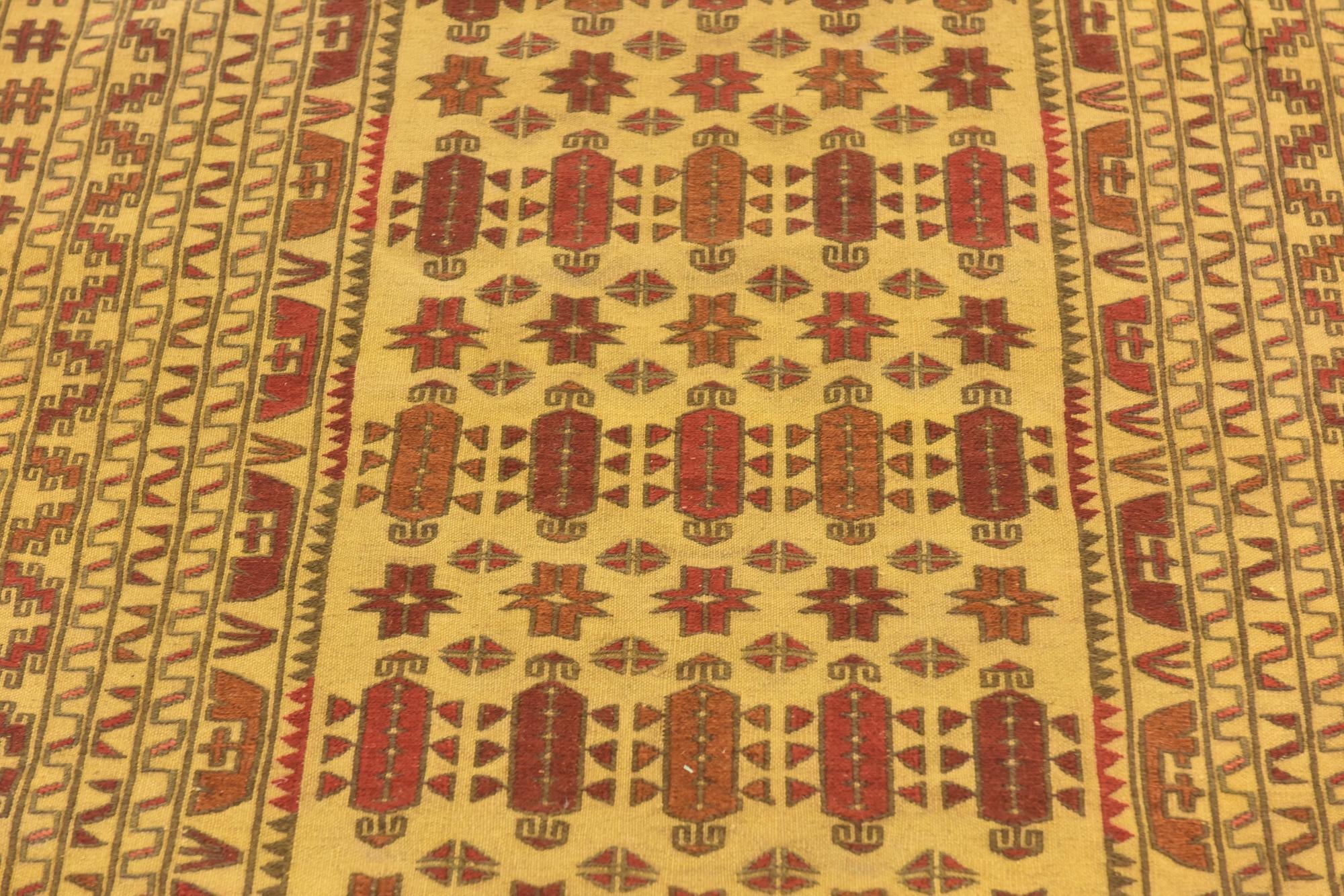 3' 9 x 6' 7 Hand Knotted Sumak Wool Rug