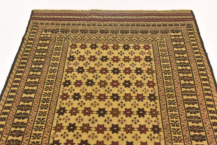 Detail image of 3' 10 x 6' 5 Hand Knotted Sumak Wool Rug