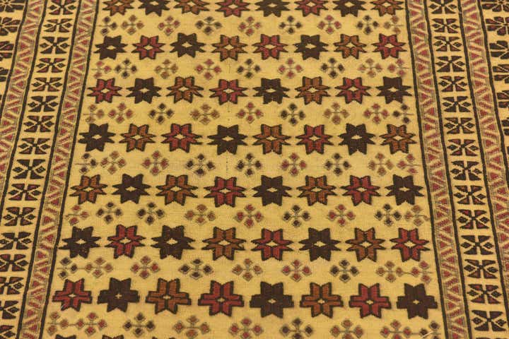 3' 10 x 6' 5 Hand Knotted Sumak Wool Rug