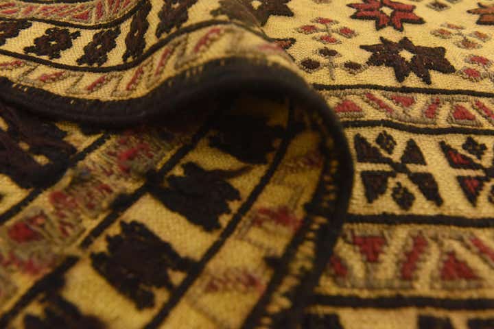 3' 10 x 6' 5 Hand Knotted Sumak Wool Rug