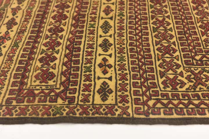 4' 1 x 6' 4 Hand Knotted Sumak Wool Rug