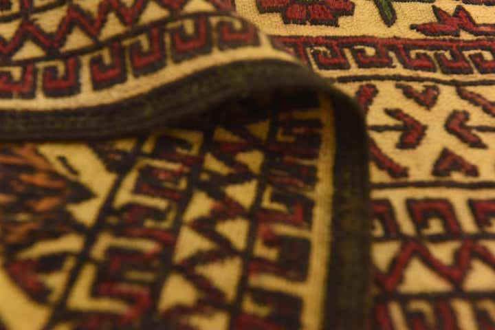 4' 1 x 6' 4 Hand Knotted Sumak Wool Rug