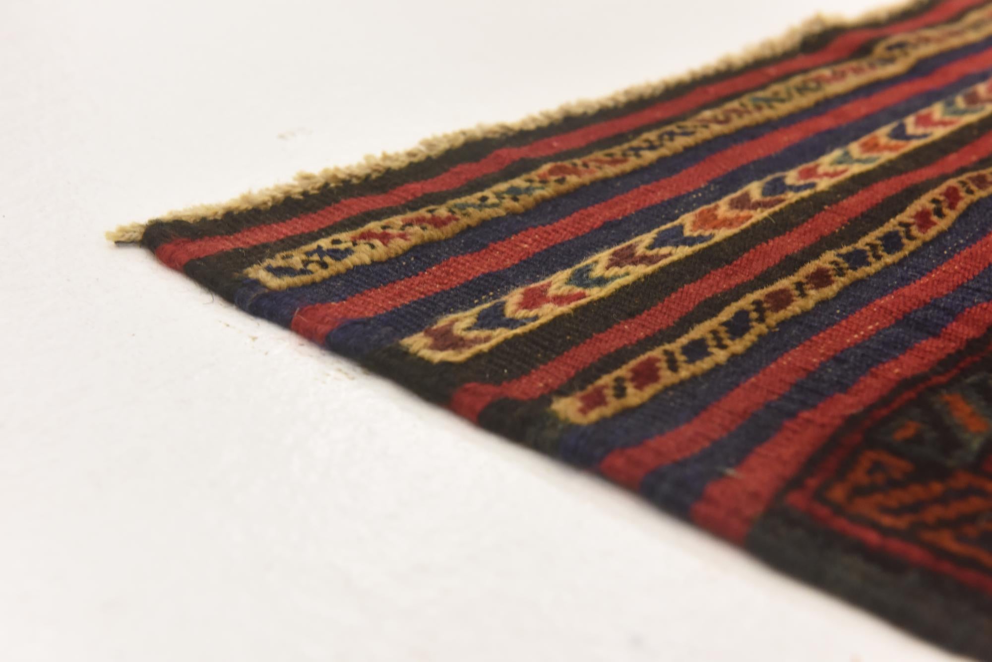 4' 5 x 6' 6 Hand Knotted Sumak Wool Rug