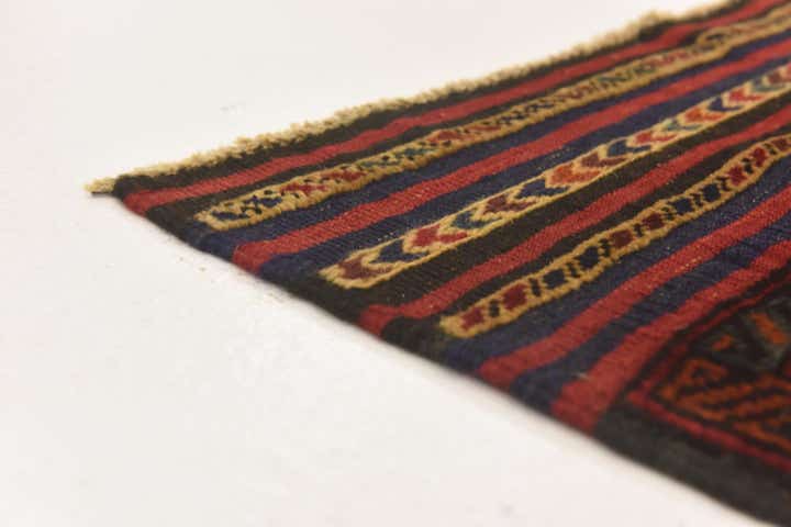 4' 5 x 6' 6 Hand Knotted Sumak Wool Rug