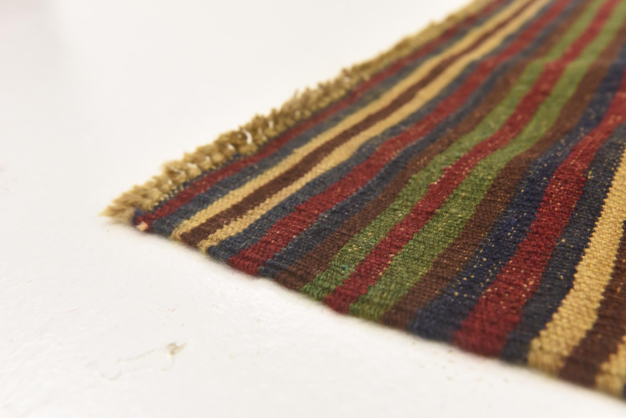 4' x 6' 2 Hand Knotted Sumak Wool Rug