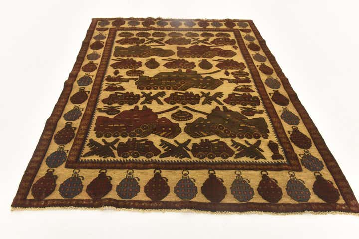3' 11 x 5' 1 Hand Knotted Sumak Wool Rug