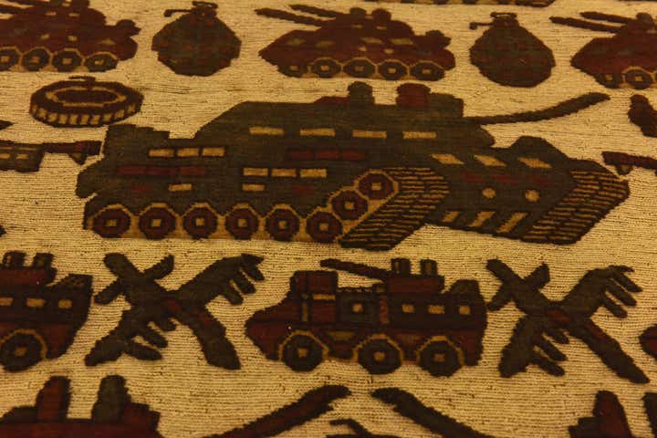 3' 11 x 5' 1 Hand Knotted Sumak Wool Rug