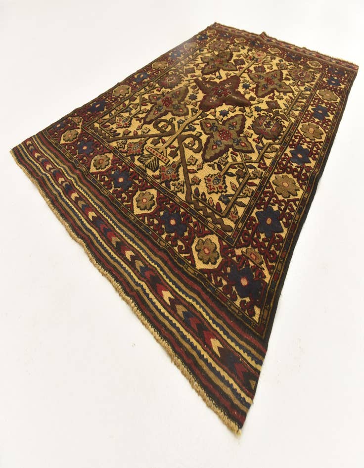 Detail image of 4' 2 x 6' 4  Hand Knotted Sumak Wool Rug