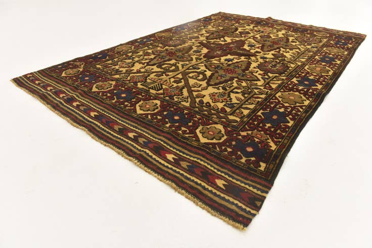 Detail image of 4' 2 x 6' 4 Hand Knotted Sumak Wool Rug