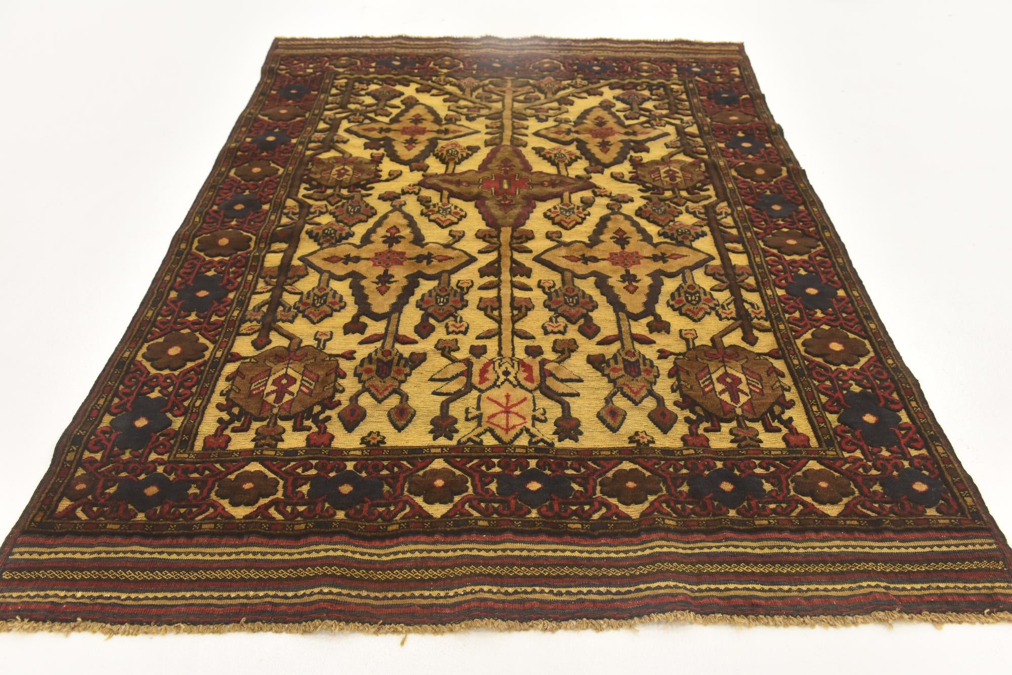 4' 2 x 6' Hand Knotted Sumak Wool Rug