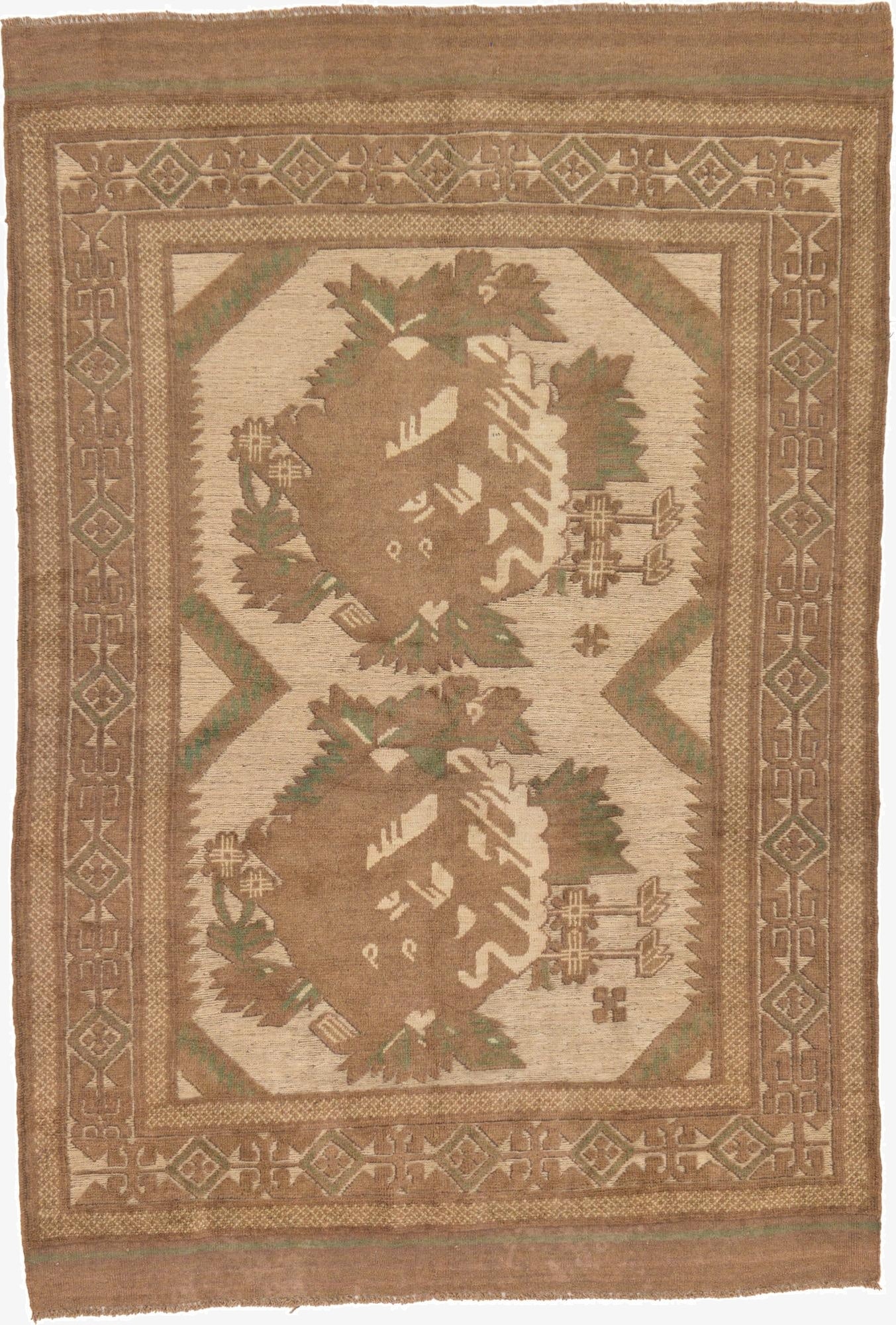 4' 4 x 6' 4  Hand Woven Sumak Wool Rug