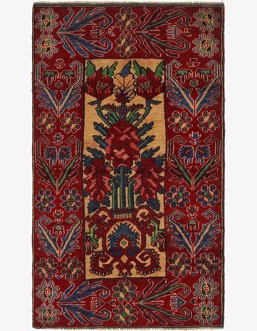 2' 8 x 4' 9 Hand Knotted Sumak Wool Rug