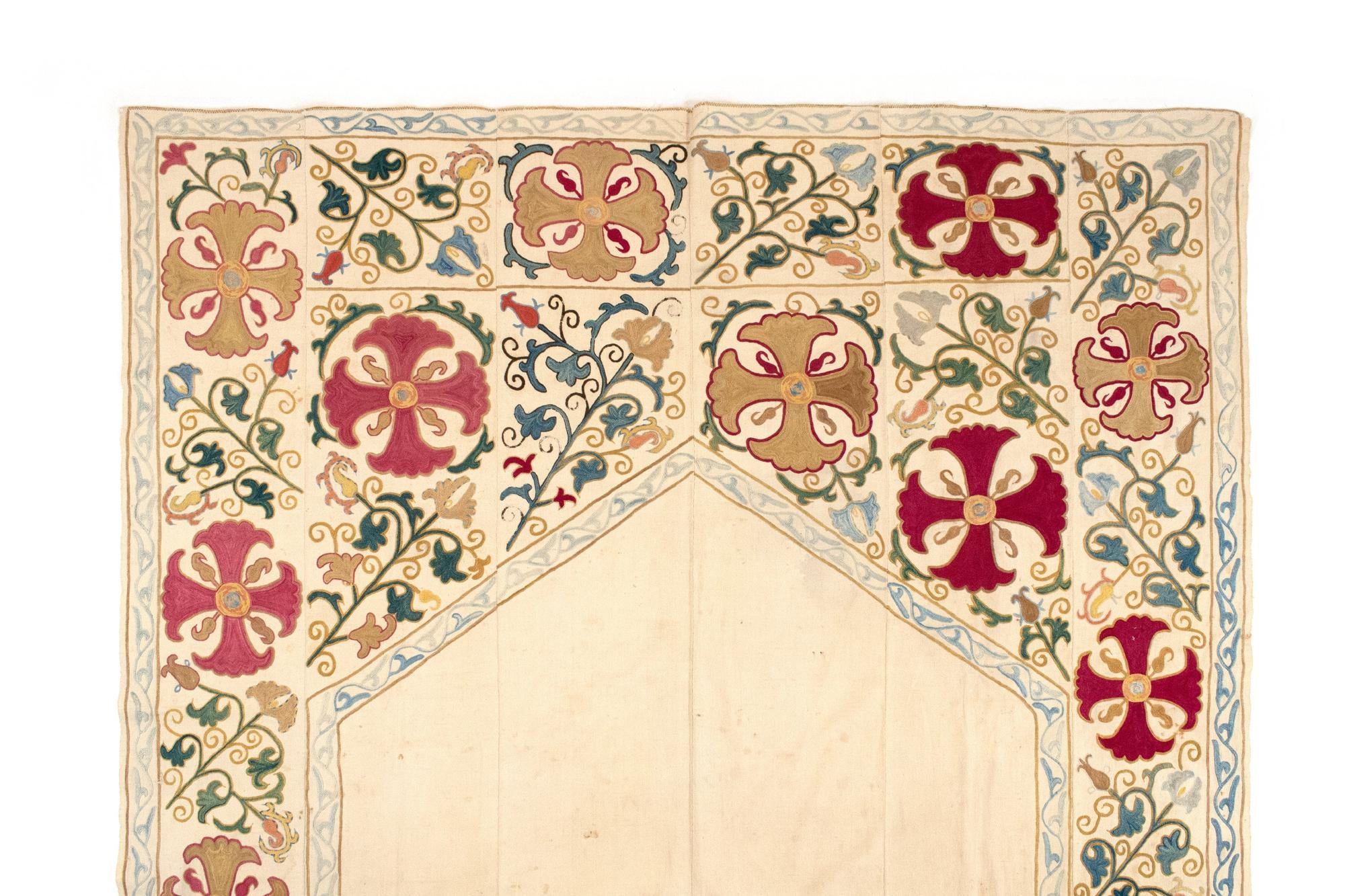 5' 3 x 7' 7 Suzani Rug