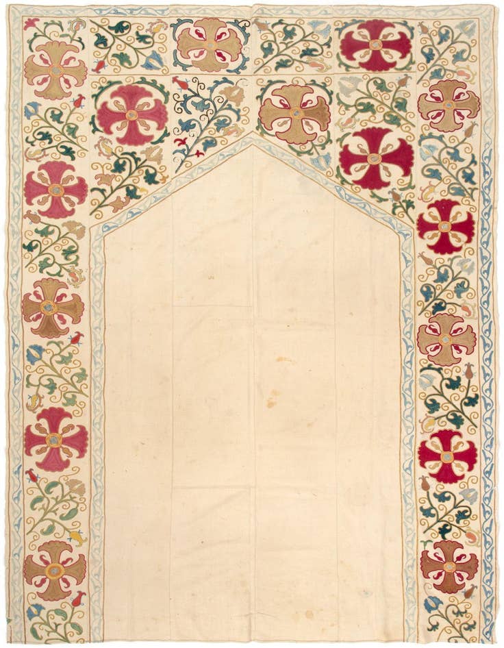 Detail image of 5' 3 x 7' 7 Suzani Rug