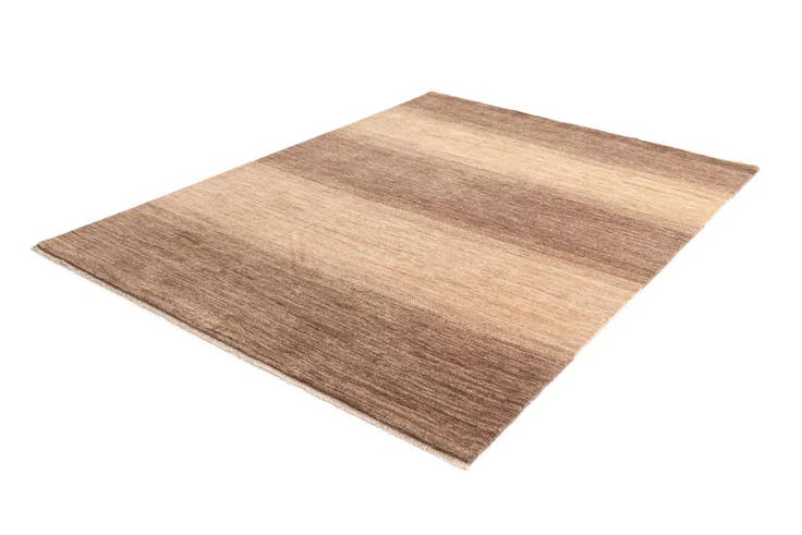 Detail image of 6' 5 x 8' 9 Tabiibaft Wool Rug