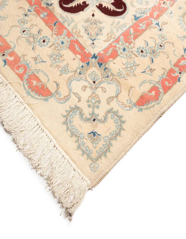 Detail image of 6' 7 x 9' 10 Tabriz Wool Rug