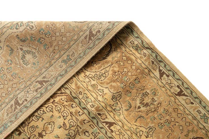 Detail image of 9' 5 x 13' 3 Tabriz Rug