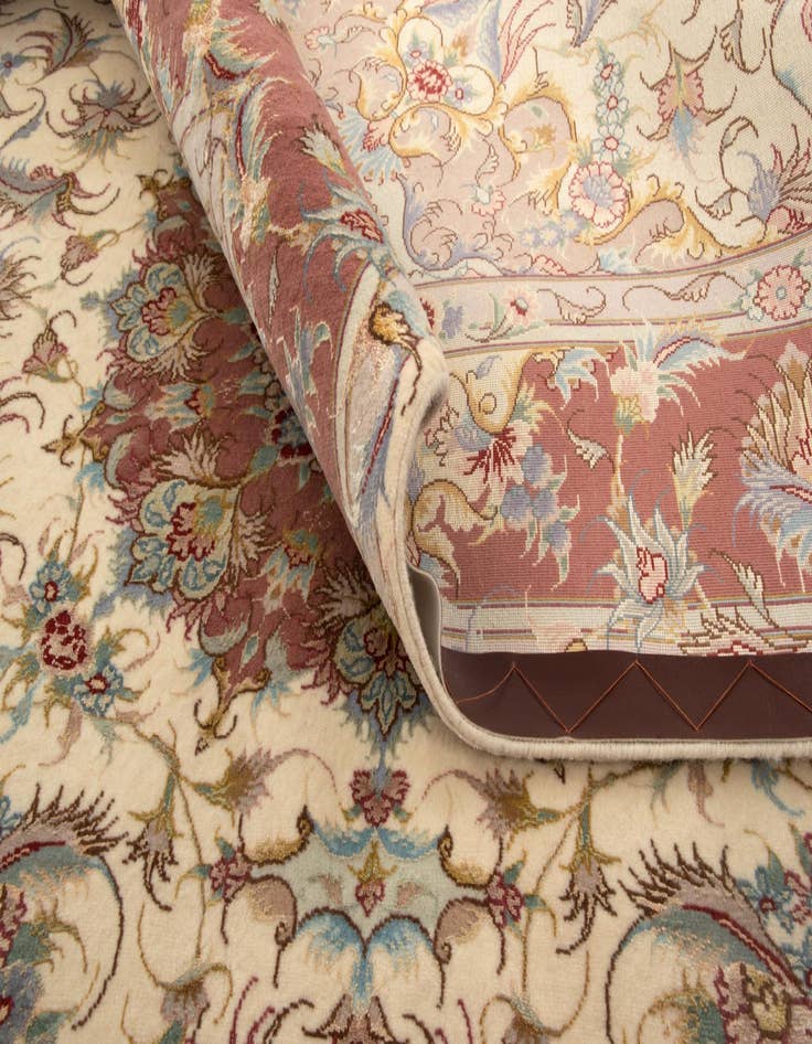 Detail image of 5' x 6' 10 Tabriz Rug