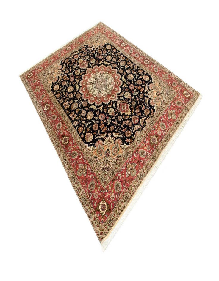 Detail image of 6' 9 x 8' 4 Tabriz Rug