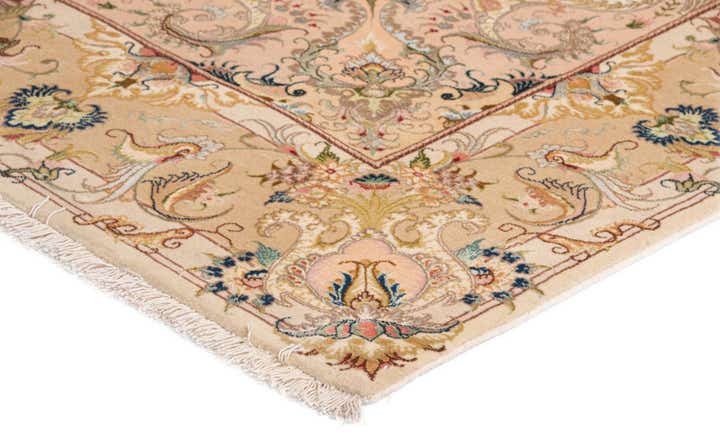 5' x 7' 1 Tabriz Rug