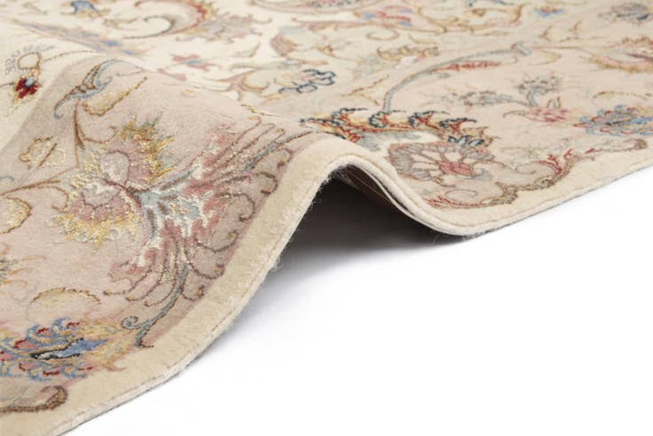 Detail image of 5' 1 x 6' 11 Tabriz Rug