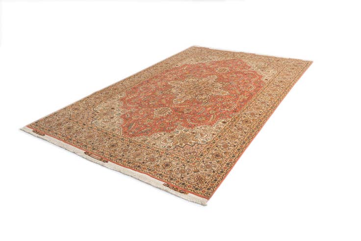 Detail image of 6' 8 x 10' 6 Tabriz Rug