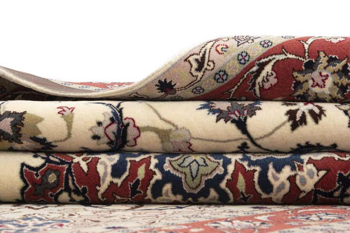 5' 1 x 6' 10 Tabriz Rug