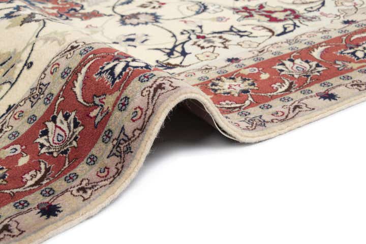 5' 1 x 6' 10 Tabriz Rug