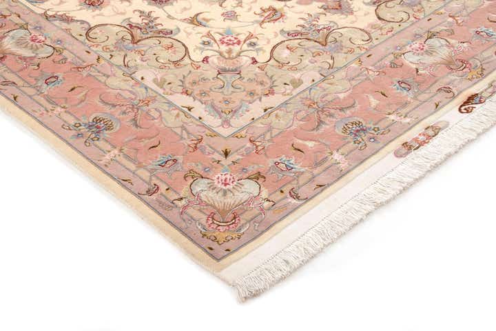 5' 1 x 6' 11 Hand Knotted Tabriz Persian Rug