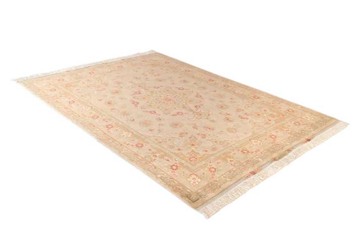 4' 11 x 6' 8 Hand Knotted Tabriz Persian Wool Rug