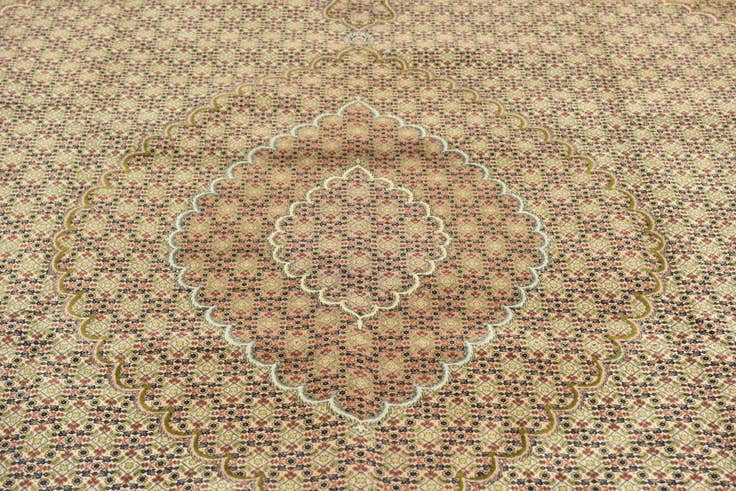 Detail image of 9' 10 x 12' 10 Hand Knotted Tabriz Persian Rug