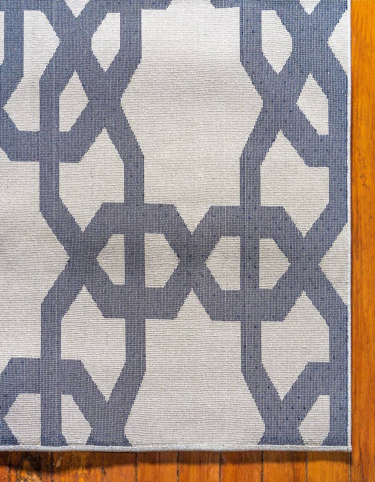 Detail image of 9' x 12' Trellis Rug