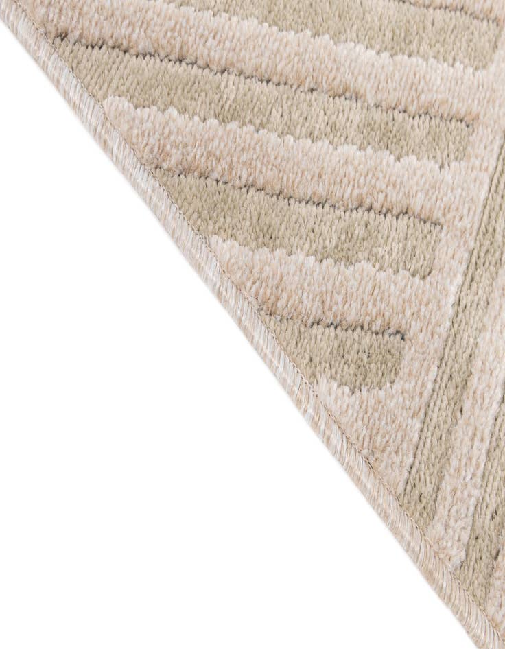 Detail image of 5' 2 x 7' 3 Trellis Textured Rug