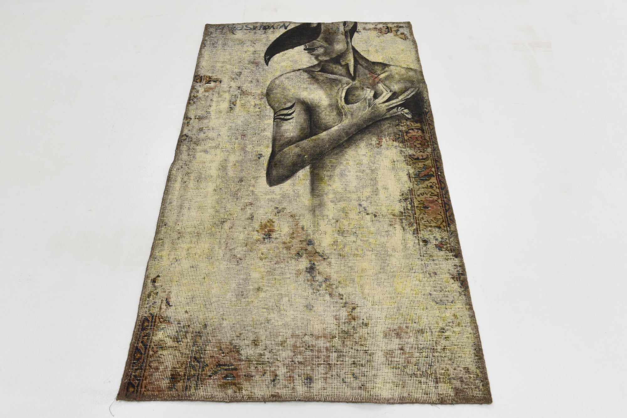 2' 9 x 4' 7 Hand Knotted Ultra Vintage Persian Wool Rug