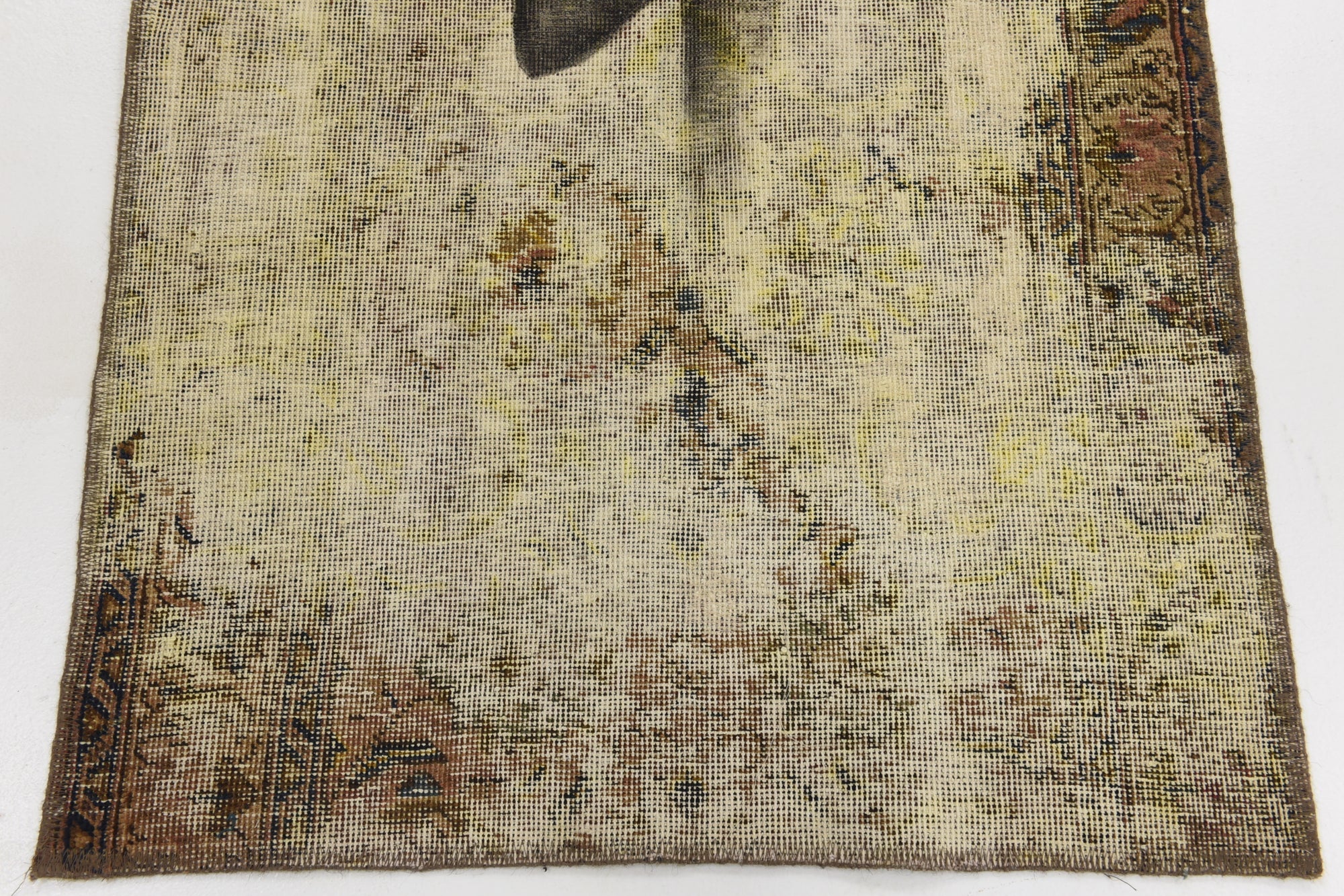 2' 9 x 4' 7 Hand Knotted Ultra Vintage Persian Wool Rug