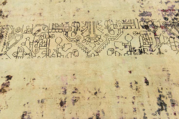 Detail image of 6' 7 x 9' 8 Hand Knotted Ultra Vintage Persian Wool Rug