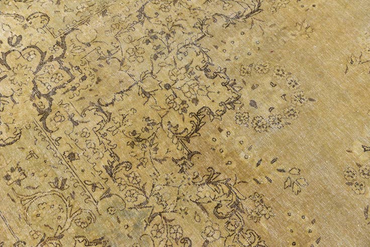 Detail image of 9' 5 x 13' 5 Hand Knotted Ultra Vintage Persian Wool Rug