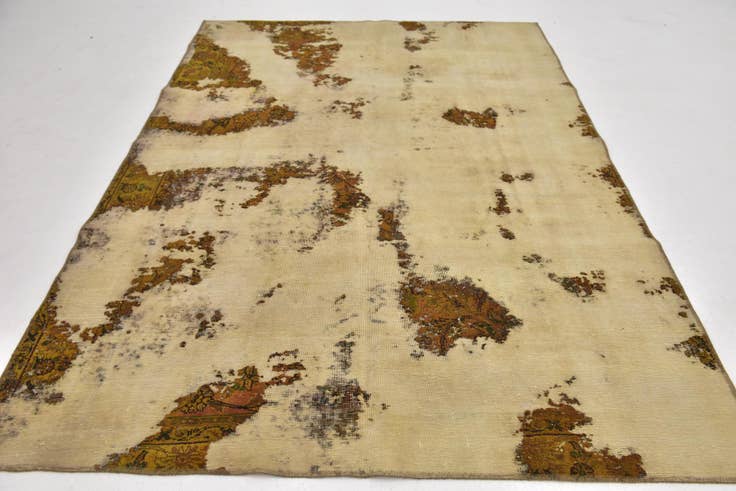 Detail image of 6' x 9' Hand Knotted Ultra Vintage Persian Wool Rug