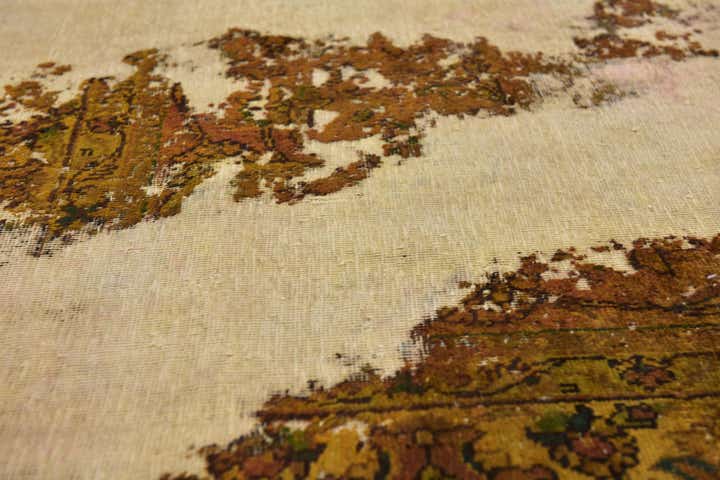 6' x 9' Hand Knotted Ultra Vintage Persian Wool Rug