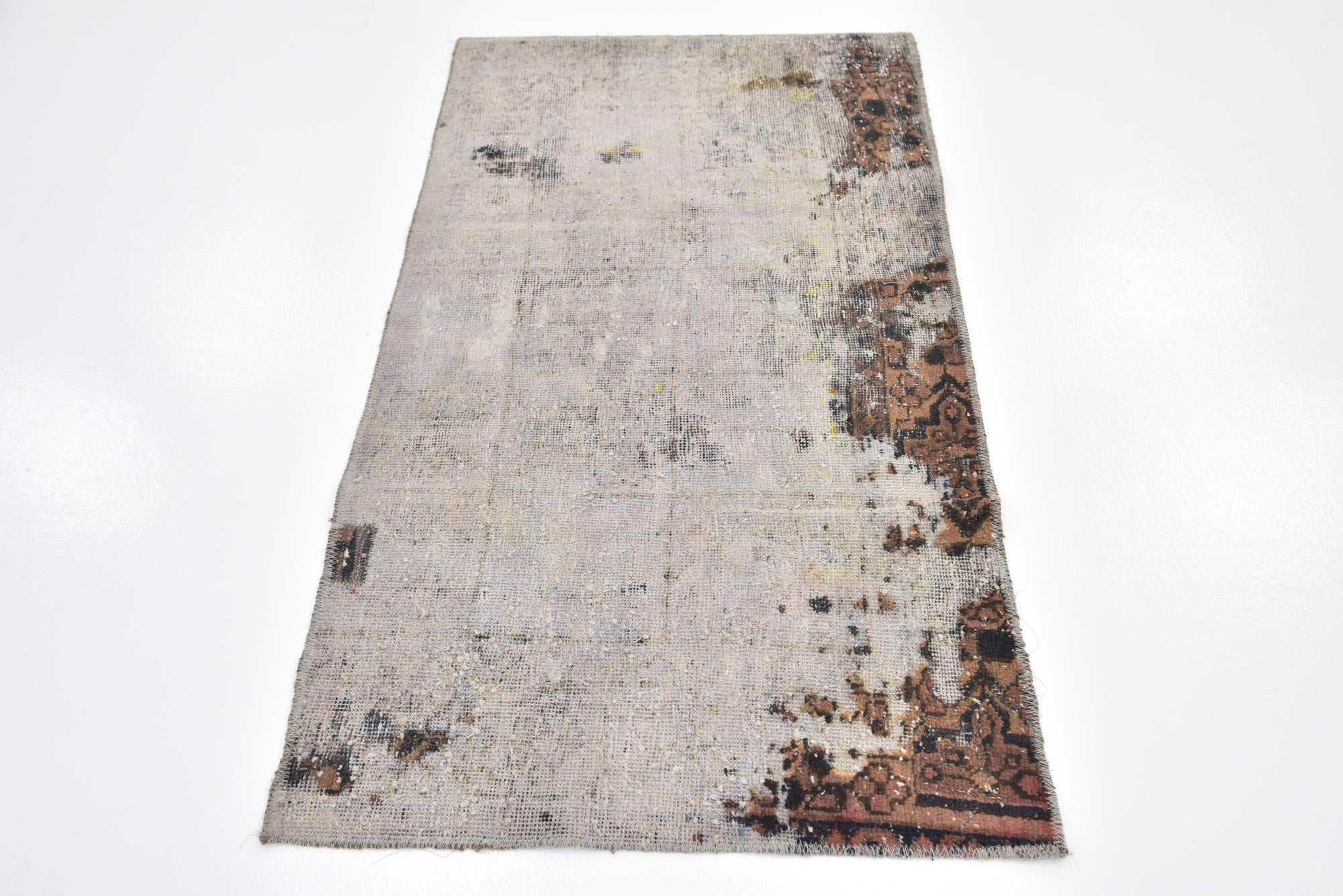 2' 8 x 5' Hand Knotted Ultra Vintage Persian Wool Rug