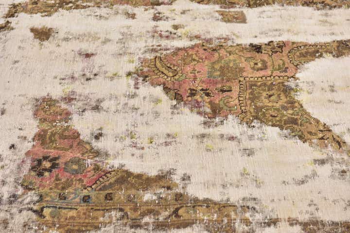 6' x 8' Hand Knotted Ultra Vintage Persian Wool Rug