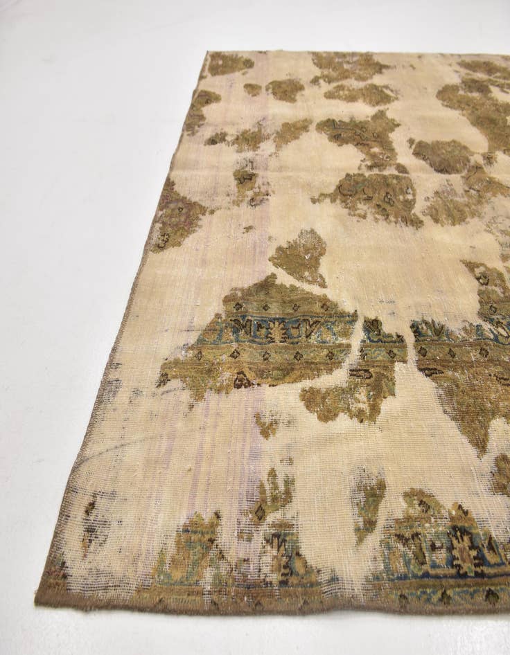 Detail image of 6' 6 x 9' 6  Hand Knotted Ultra Vintage Persian Wool Rug