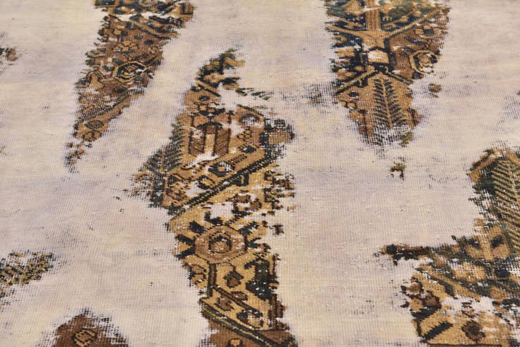 Detail image of 6' 5 x 9' 5 Hand Knotted Ultra Vintage Persian Wool Rug