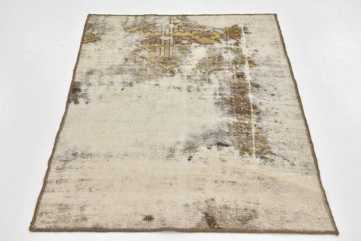 Detail image of 2' 10 x 3' 9 Hand Knotted Ultra Vintage Persian Wool Rug
